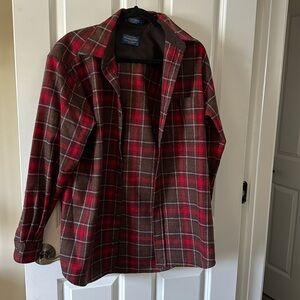 Barely worn Pendleton Lodge Shirt size L
